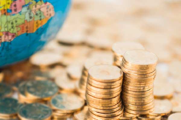 特朗普的关税推动了美国国债的抛售——谁卖掉了这种避险资产？