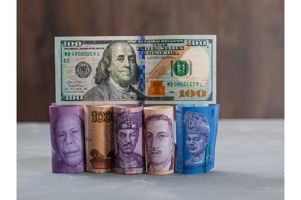 特朗普给联邦政府加假两天 但美国国债按原计划标售